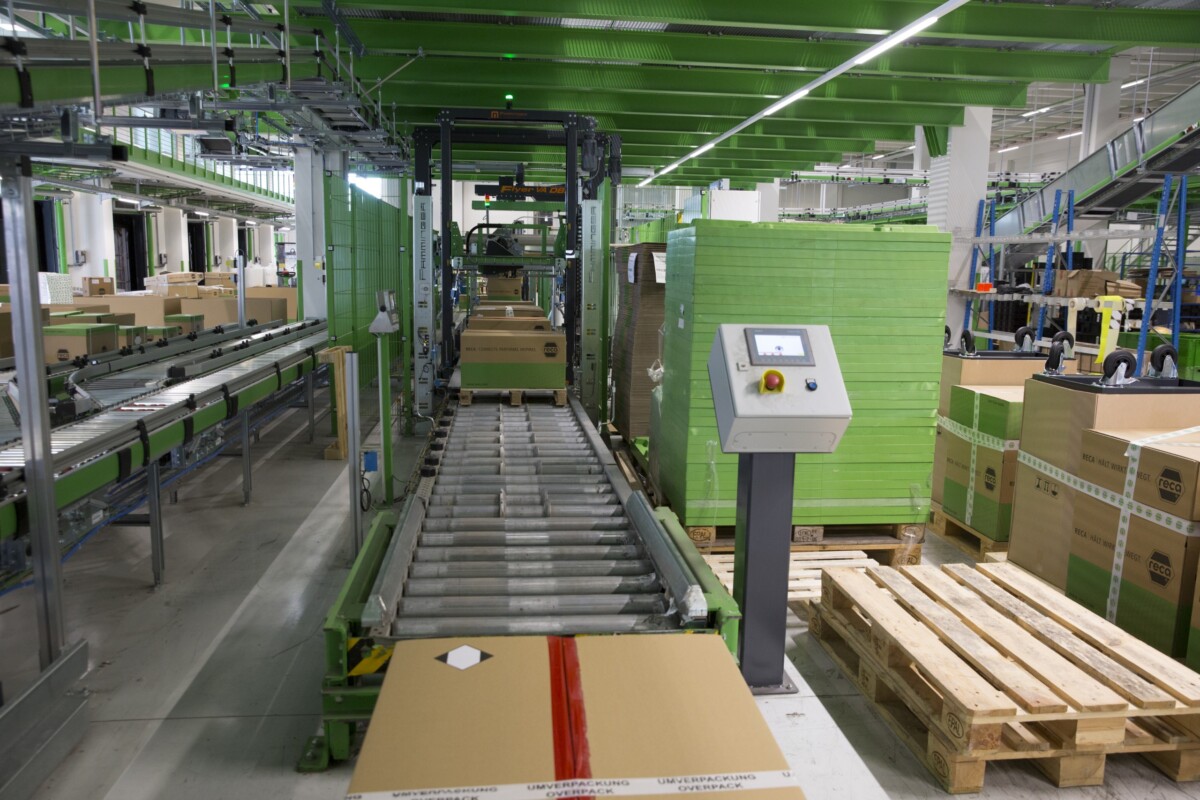 Automatyczna linia do owijania palet